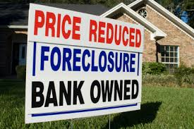 how do banks price foreclosures