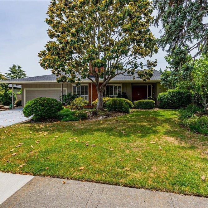 389 Mockingbird Cir