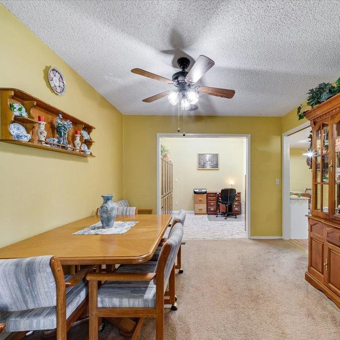6588 Meadowridge Dr